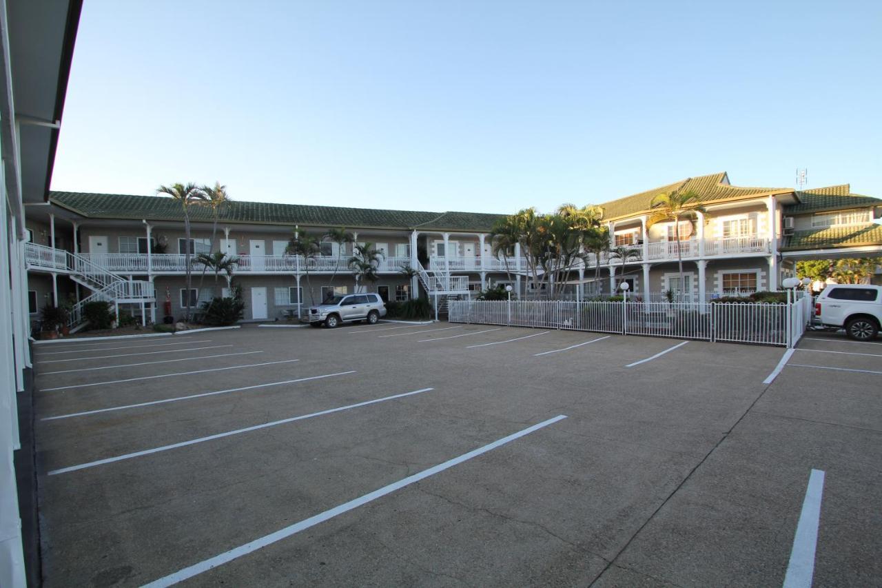 Colonial Rose Motel タウンズビル エクステリア 写真
