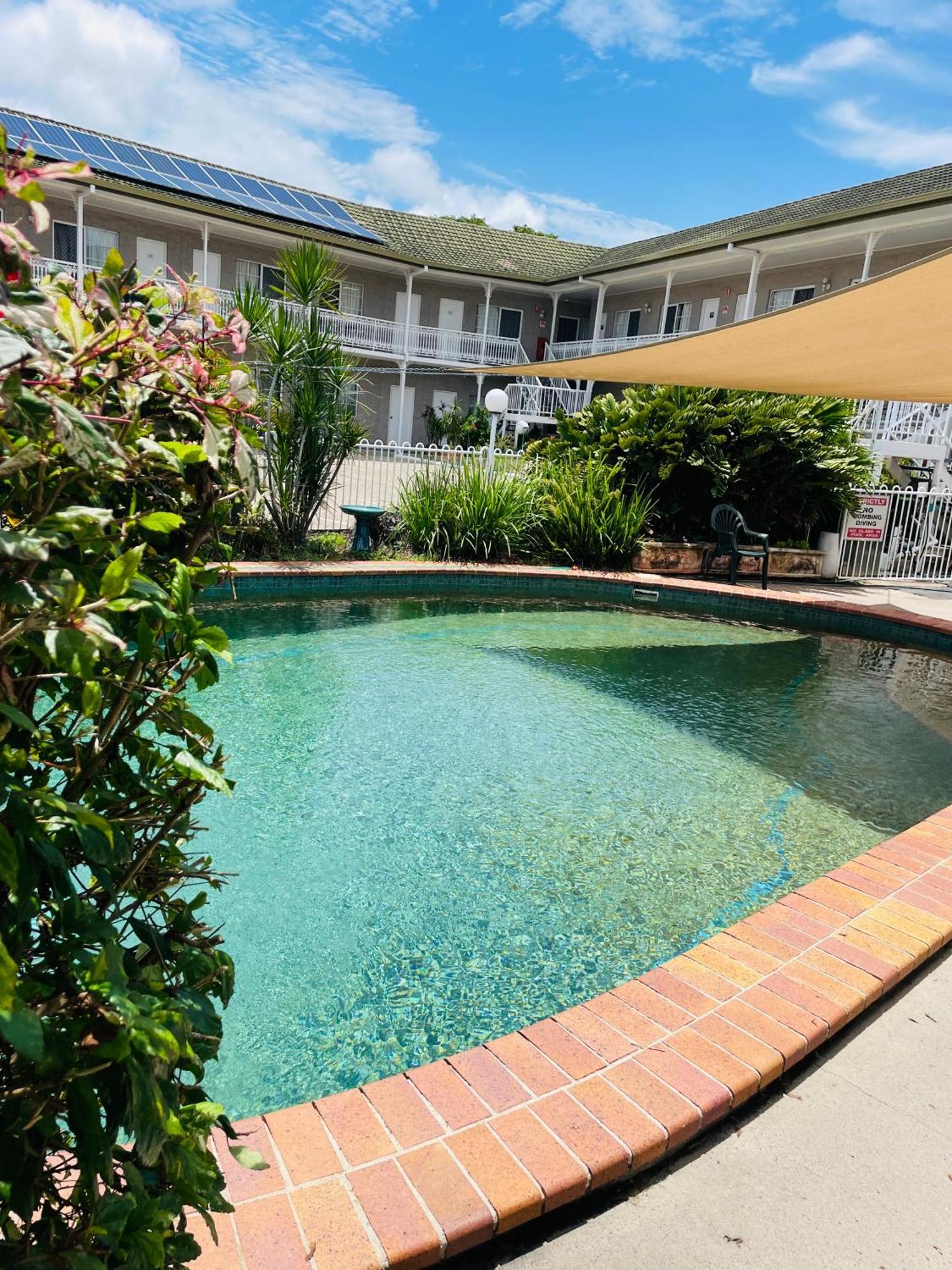 Colonial Rose Motel タウンズビル エクステリア 写真